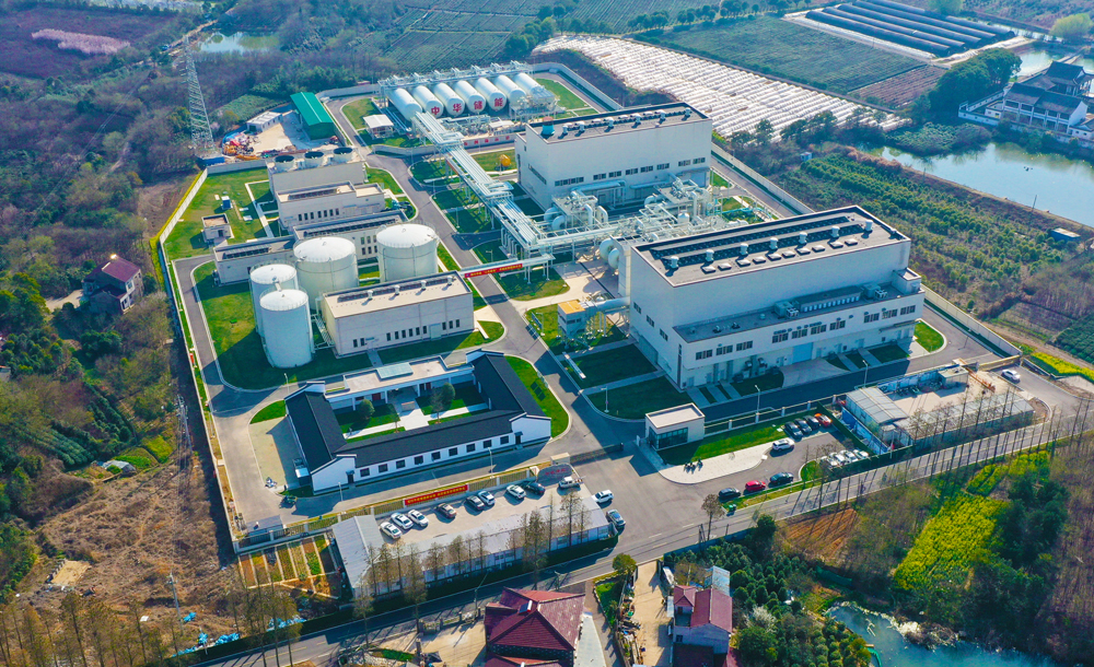 世界首個(gè)非補燃壓縮空氣儲能項目-江蘇金壇鹽穴壓縮空氣儲能?chē)以囼炇痉俄椖浚?).jpg
